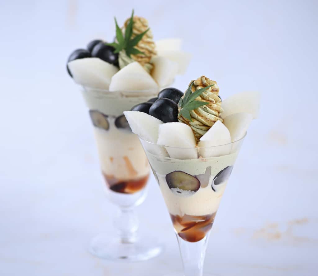 JapanesePear_Grapes_Parfait_KuromitsKinako