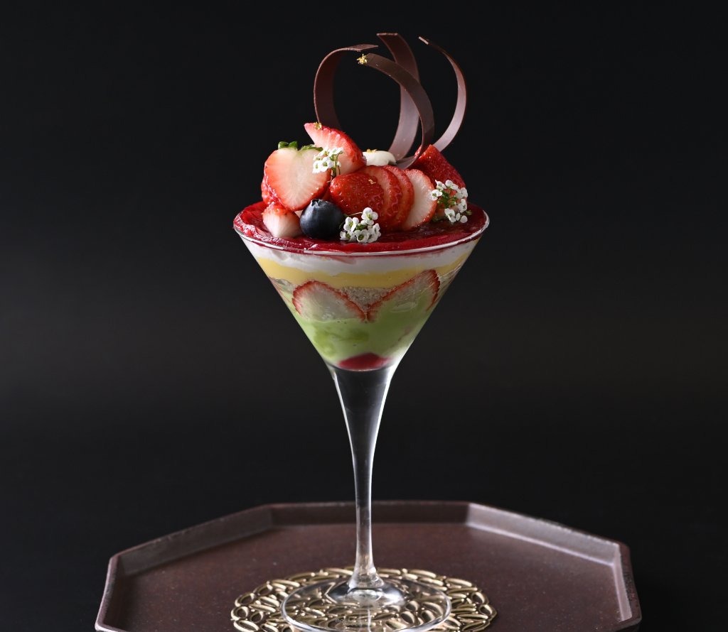 azabudai_night_parfait_strawberry2025